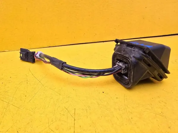 Caméra de recul Mercedes Vito OEM A4477402200 image 3