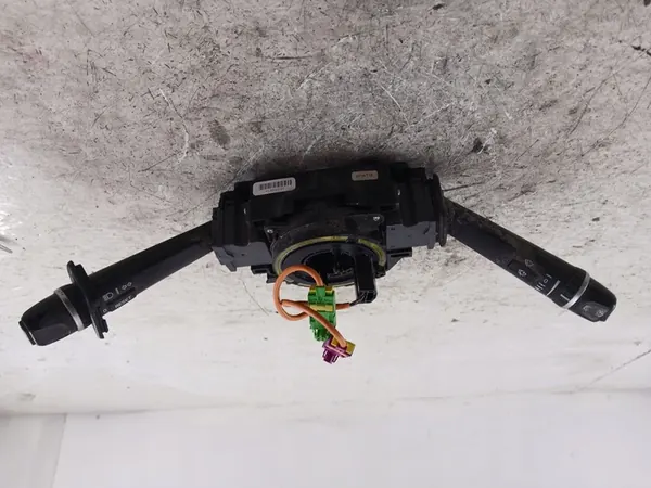 VOLVO V70 II Kombischalter 30798167 image 5