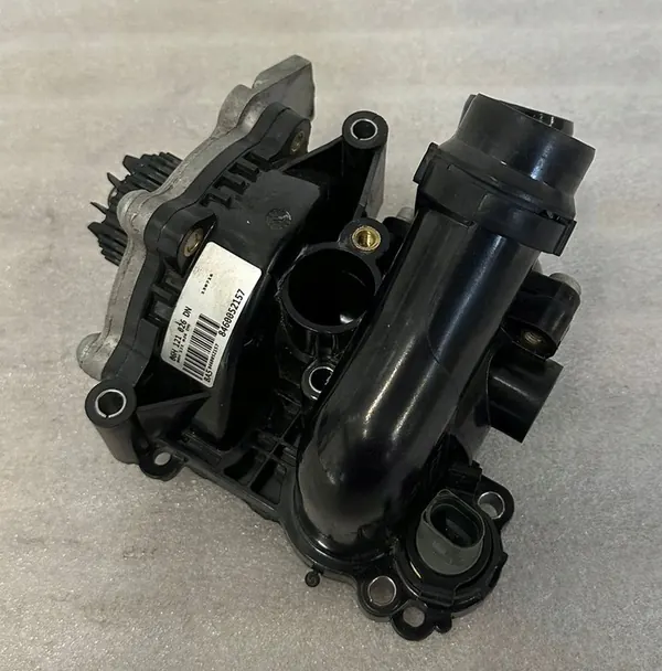 VW Audi Vattenpump 1.8 2.0 TSI image 3