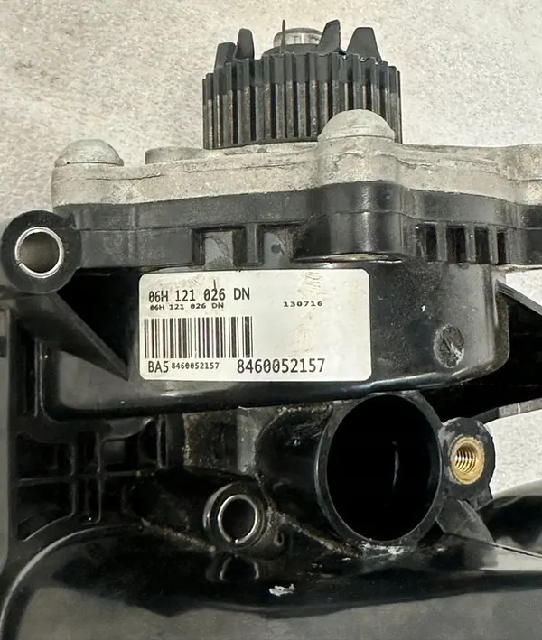 VW Audi Vattenpump 1.8 2.0 TSI image 6