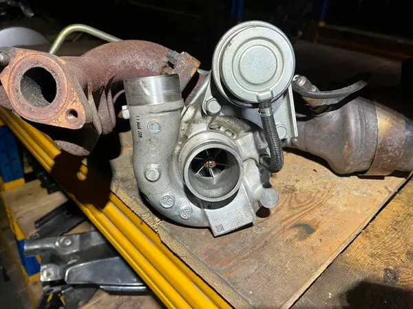 Turbo para Boxer Jumper Ducato 2.3 image 2