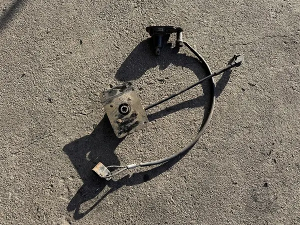 Treuil de support de roue de secours Ford Transit MK8 image 1