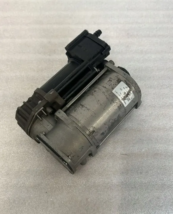 Mercedes W213 Sprinter Luftkompressor OEM A0993200004 image 2