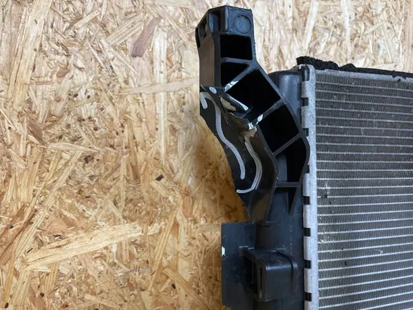 Conjunto de Radiador de Agua BMW F39 F40 F45 F48 MINI 7617639 image 3