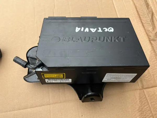 Changer CD Blaupunkt OEM 7607700006 pour Skoda Octavia I image 4