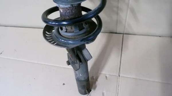 LEON II 1.9 TDI McPherson Links Vorne - OEM Teil image 4