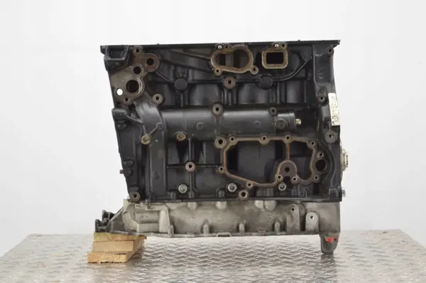 Begagnad Audi motorblock OEM 06H103011AP image 4