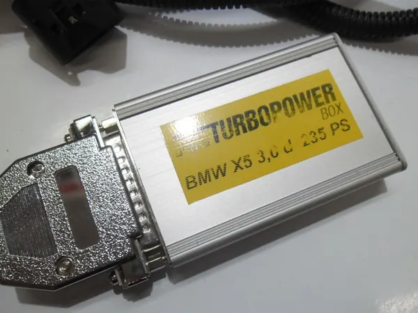 BMW X5 3.0d 235 PS Chip Tuning PowerBox image 2