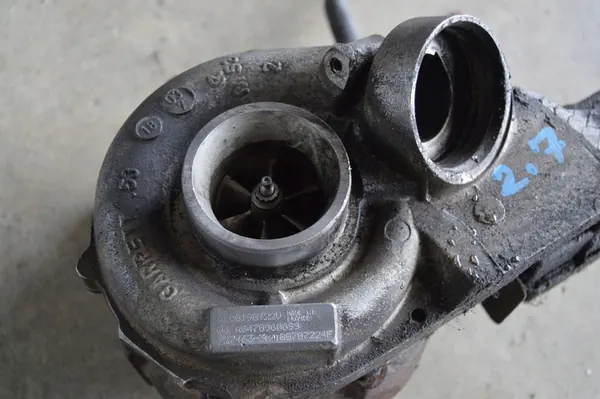 Turbo Mercedes E-Class W211 W203 W163 2.7 CDI A6470960099 image 2