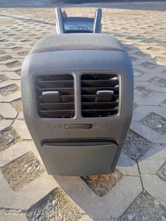 Reposabrazos consola central VW Golf V OEM 1K0863243A image 9