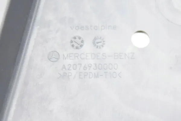 Couvercle Réservoir AdBlue Mercedes-Benz OEM A2076930000 image 3