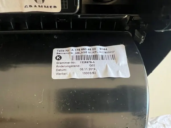 OEM 1766804600 Mercedes GLA W156 Tunnelpanel Ram image 4