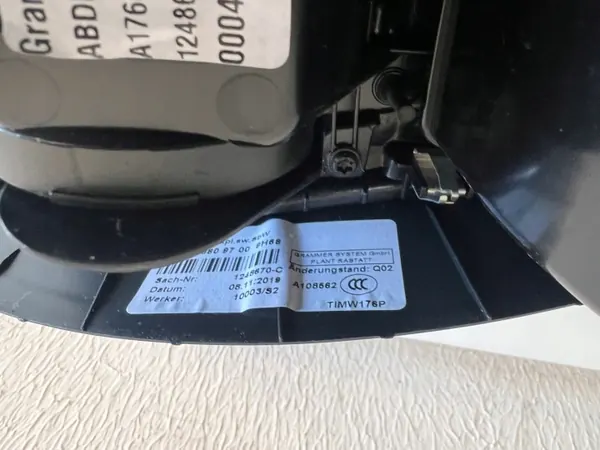 OEM 1766804600 Mercedes GLA W156 Tunnelpanel Ram image 6