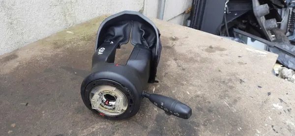 Retractor cinturón Mercedes W204 OEM A2044402902 image 2