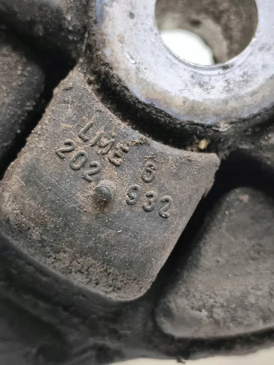 Vaihteiston tuki Audi 80 90 B3 image 3