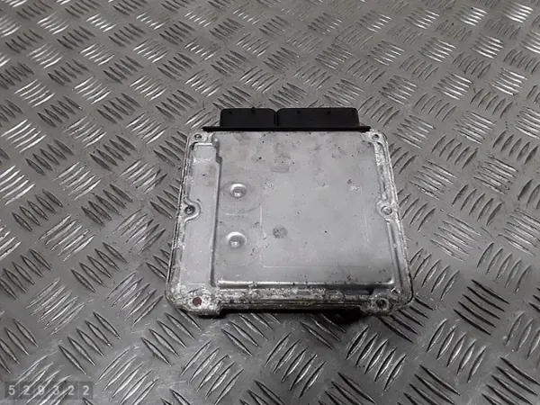 2004 VW Touareg ECU 2500 TDI 070906016F image 3