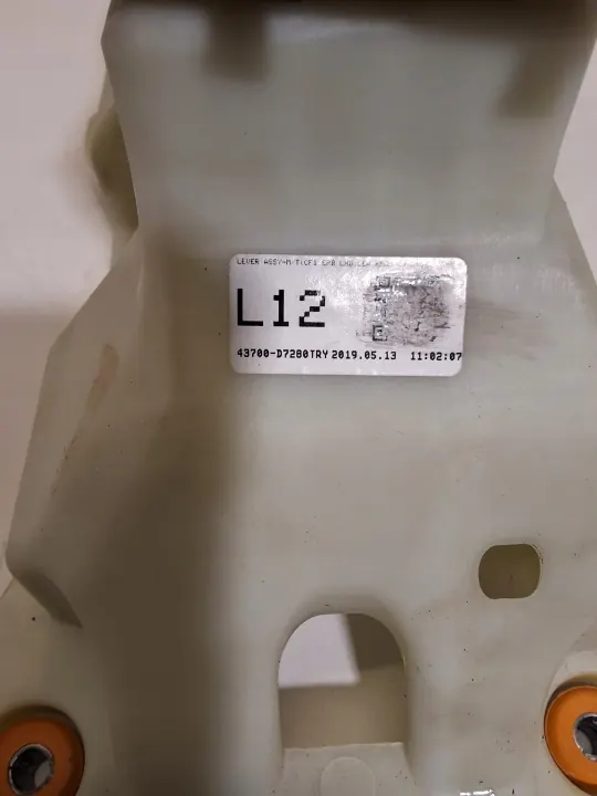 Sélecteur de vitesses OEM 43700-D7280 pour Hyundai Tucson III image 6