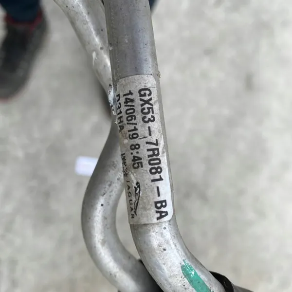 Conduto de óleo OEM T2R19299 para caixa Jaguar F-Type image 3