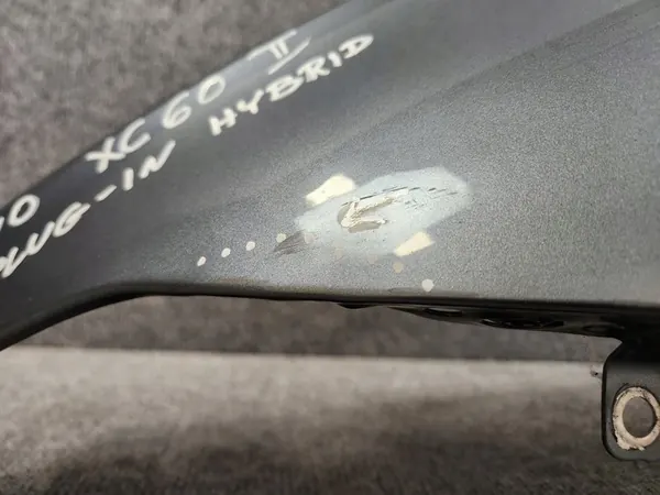 Parafango anteriore sinistro - Volvo XC60 II 32297443 image 9