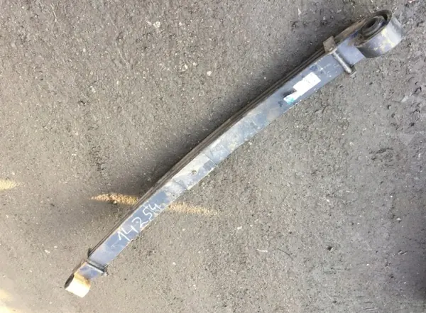 Ressort à lames Volvo OEM 257492 - Avant gauche, usagé image 4