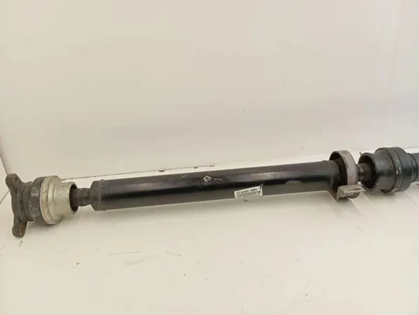 Árbol de transmisión Mercedes-Benz OEM A2531001 - Usado image 3