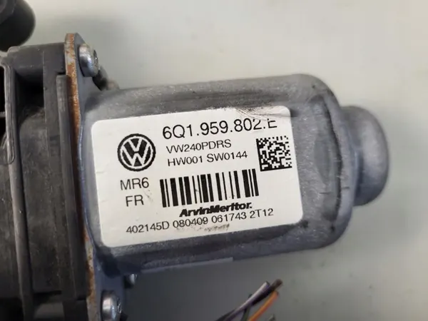 Moteur élévateur gauche avant OEM 6Q1959802E image 4