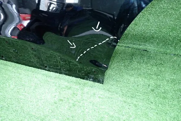 Puerta trasera izquierda OEM 5642 VIP para Peugeot 2008 II image 6