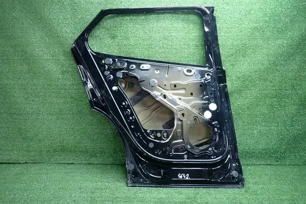 Puerta trasera izquierda OEM 5642 VIP para Peugeot 2008 II image 9