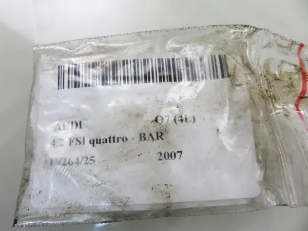 Iniettore carburante AUDI Q7 4.2 FSI, OEM 079906036C image 3