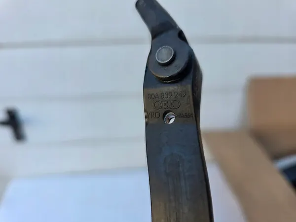 Deurstoppers Links Achter Audi Q5 80A FY II image 3