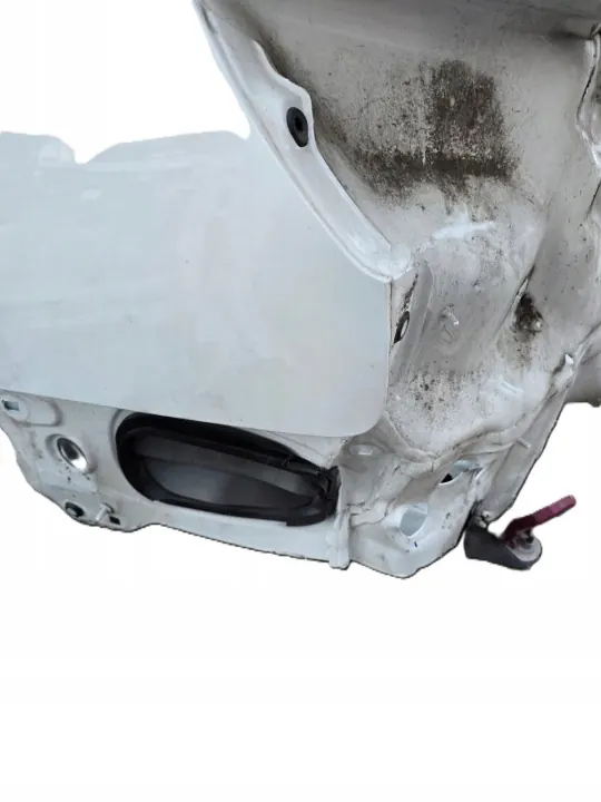 Audi A4 B9 Avant bagageutrymmspanel OEM LY9C image 9