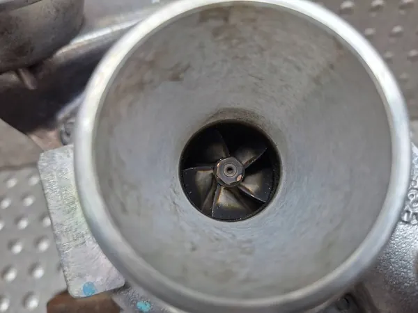 TURBINA FIAT BRAVO II 1.4 TJET 120KM 2007- OEM 55222015 image 2