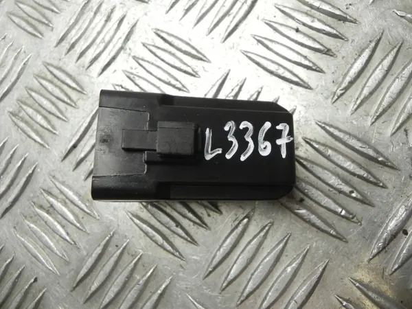 Tesla Relais OEM 1022856-00-B für Model S 2015 image 3