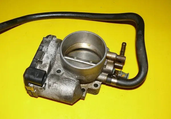 Corpo de borboleta de ar Audi A6 C5 A4 B6 3.0 V6 ASN 078133062B image 2