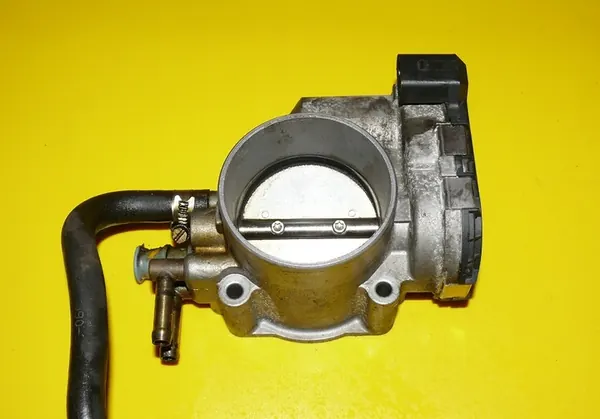 Corpo de borboleta de ar Audi A6 C5 A4 B6 3.0 V6 ASN 078133062B image 3