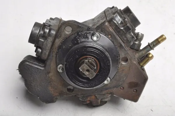 Opel OE Einspritzpumpe OEM 55236707 0445010266 image 2