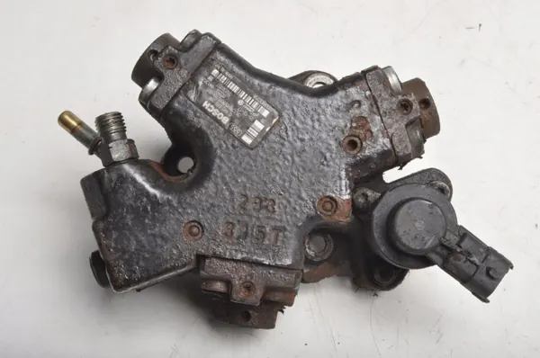 Opel OE Einspritzpumpe OEM 55236707 0445010266 image 6