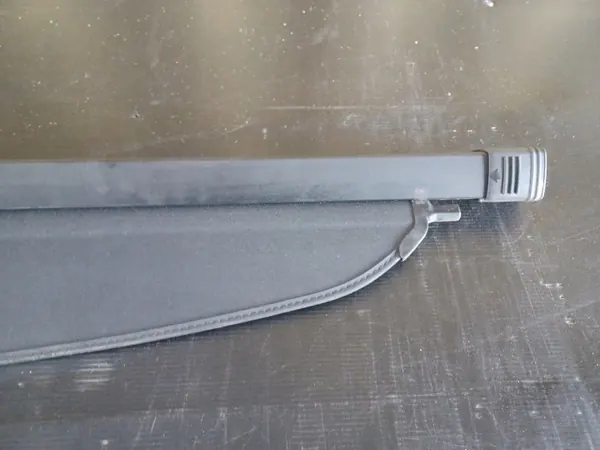 Mercedes ML kofferbakrolluik OEM A1668100709 image 4