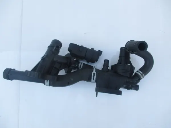 Carcasa de termostato Renault Fiat Nissan Opel Mercedes 1.6 DCI image 3