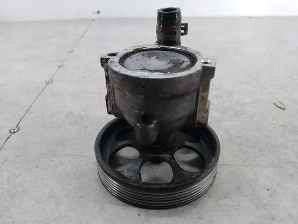 Pompe de direction OEM 7700426719 pour Renault Espace IV image 7