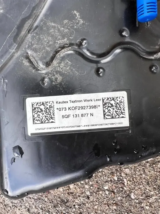 Audi A4 B8 Bränsletank OEM YE1TEILE 5QF131877N image 3
