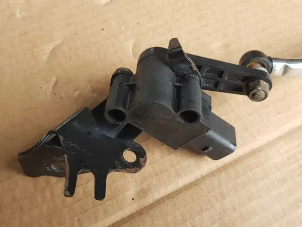 Sensor de Nivelamento Xenon Dianteiro - Audi A4 B8/A5 8T OEM image 10