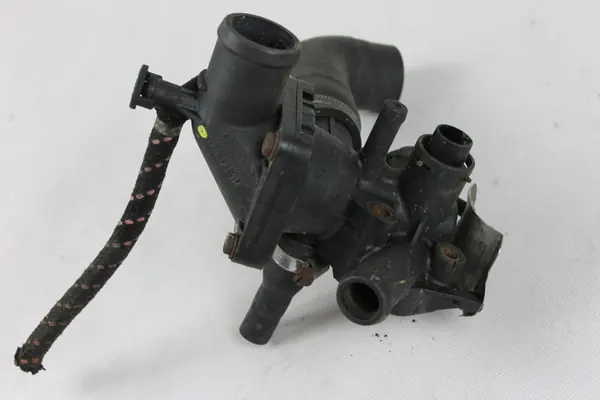 Termostatkåpa Volkswagen OE 025121115A image 4