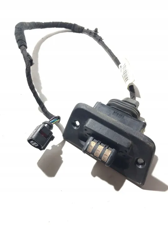 Volkswagen Transporter - Caravelle T5 Conector de porta deslizante OEM image 1