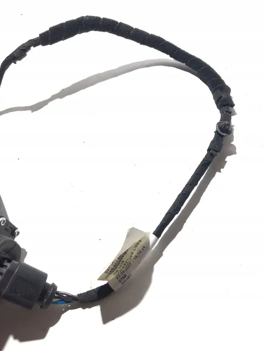 Volkswagen Transporter - Caravelle T5 Conector de porta deslizante OEM image 3