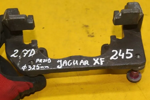 OEM 245 JARZMO JAGUAR Framklämma för XF X250 image 8