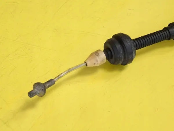 Gaskoppeling OEM DRC76019 voor Audi 80 90 B4 Automatisch image 3