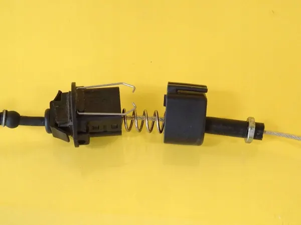 Gaskoppeling OEM DRC76019 voor Audi 80 90 B4 Automatisch image 5