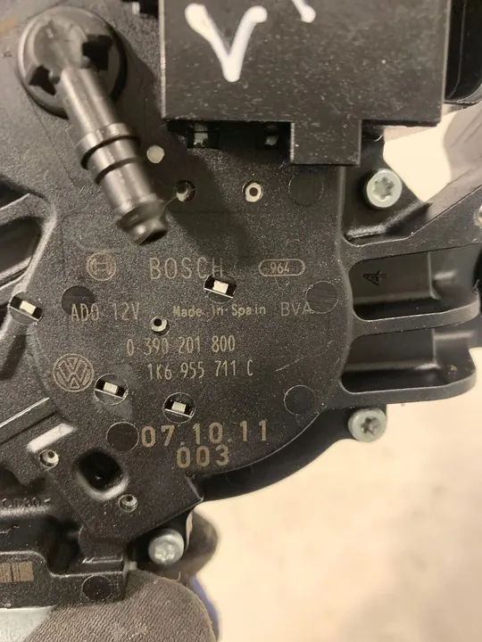 Heckscheibenwischermotor VW Golf V HB Passat B6 OEM image 2