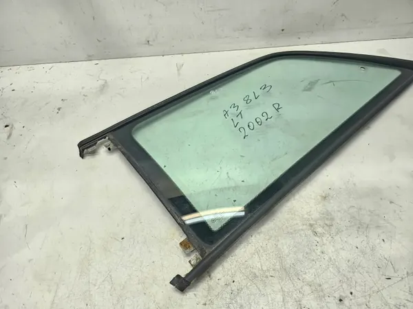 Vidro lateral esquerdo traseiro Audi A3 8L OEM 8L3847099 image 4